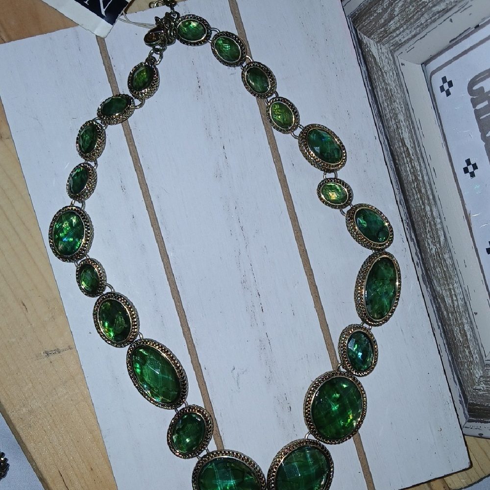 Vintage Napier Green Gemstone Necklace - Picture 4 of 5